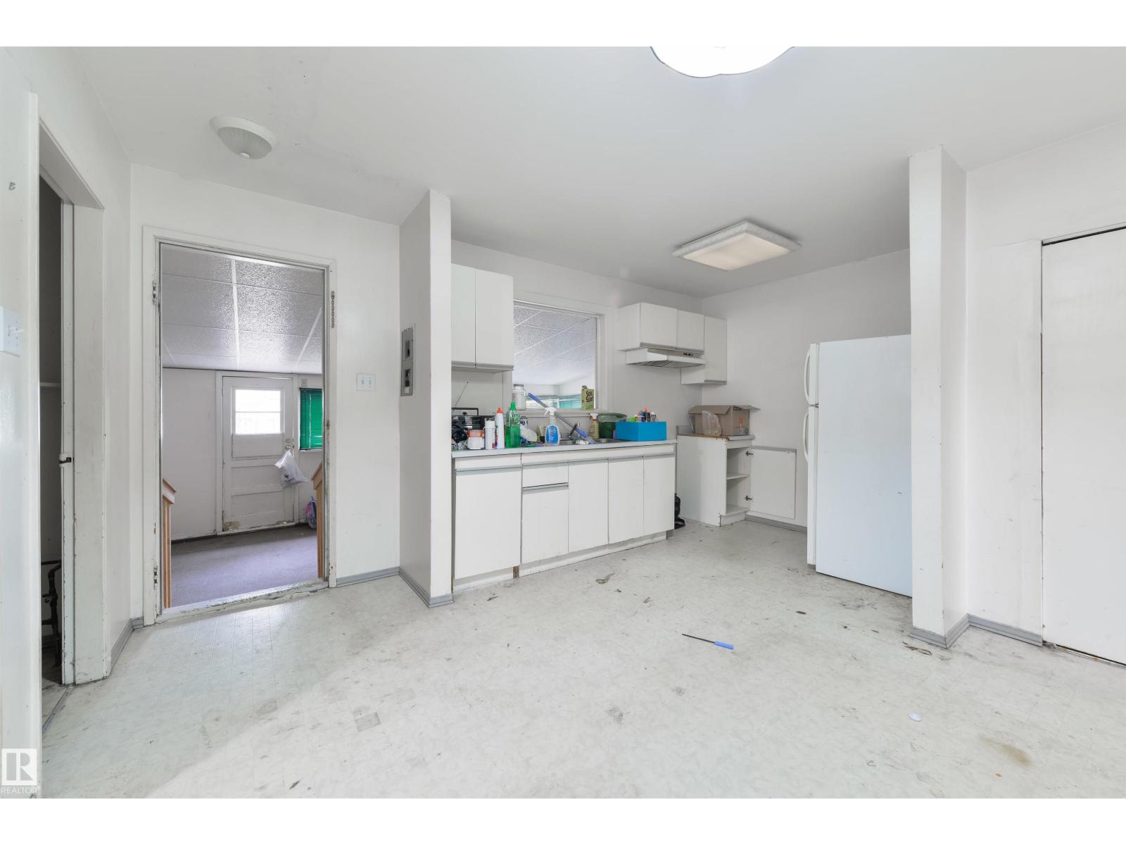 8016 159 St Nw, Edmonton, Alberta  T5R 2E4 - Photo 14 - E4460469