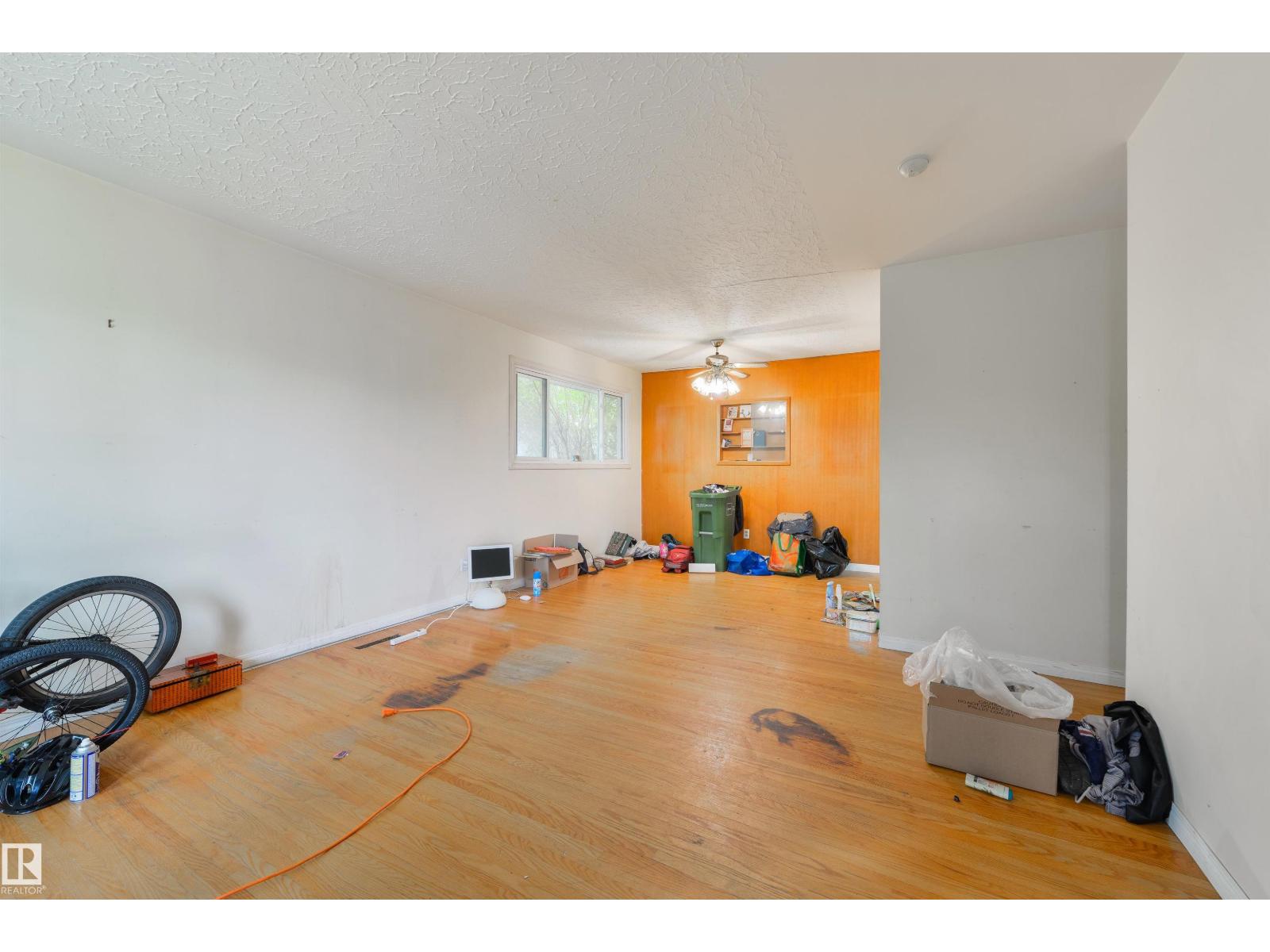 8016 159 St Nw, Edmonton, Alberta  T5R 2E4 - Photo 3 - E4460469