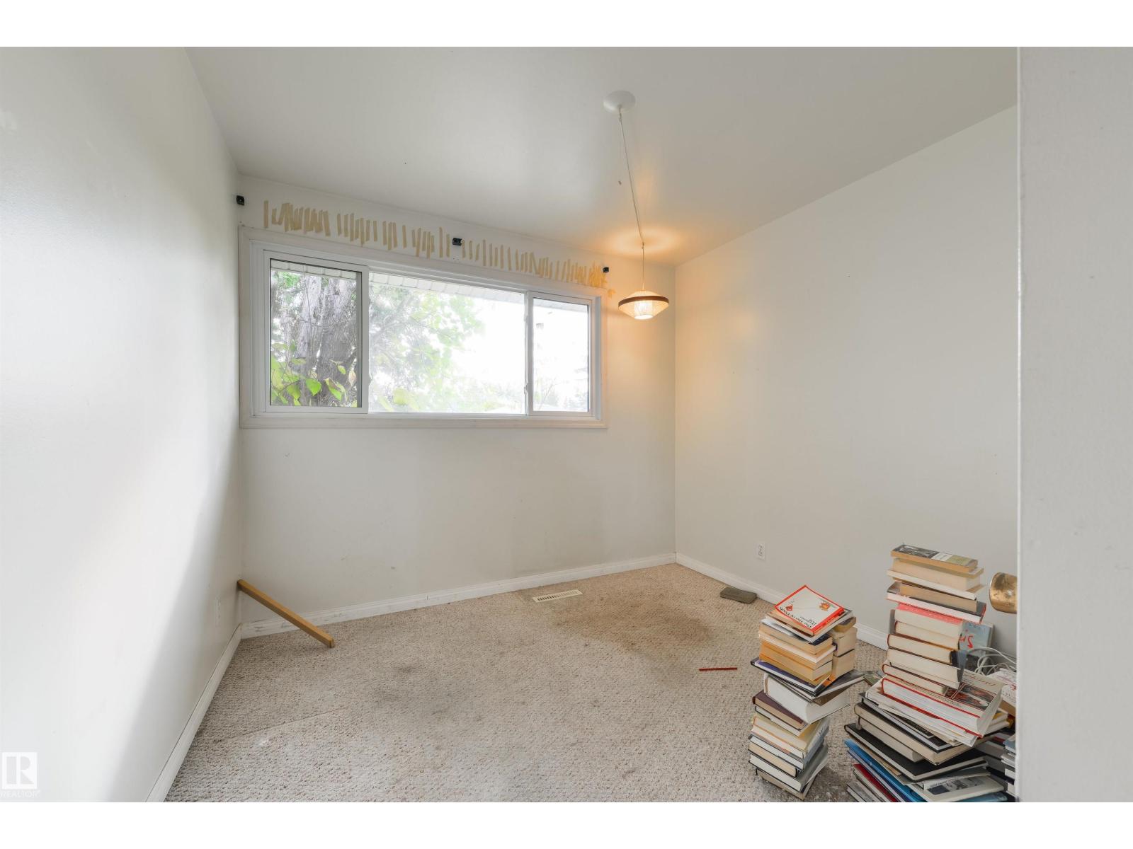 8016 159 St Nw, Edmonton, Alberta  T5R 2E4 - Photo 7 - E4460469
