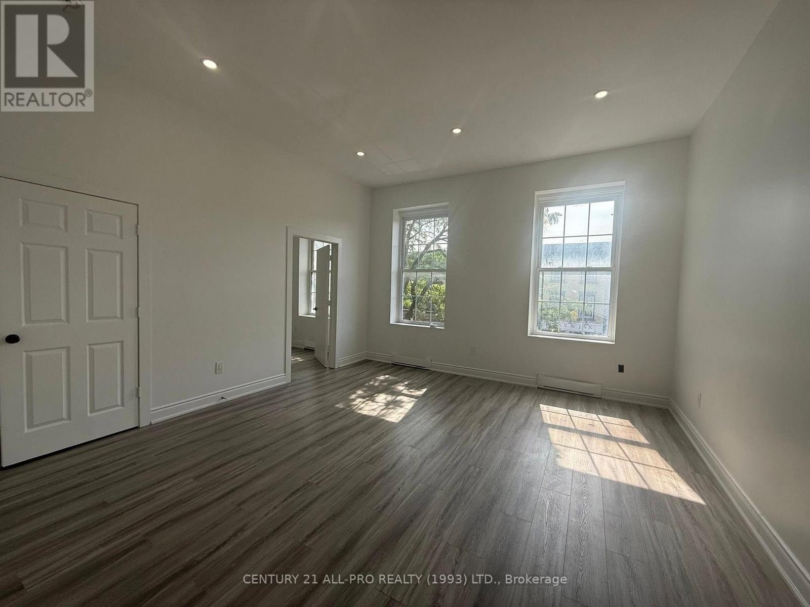 UNIT 1 - 82 KING STREET W, Cobourg, Ontario