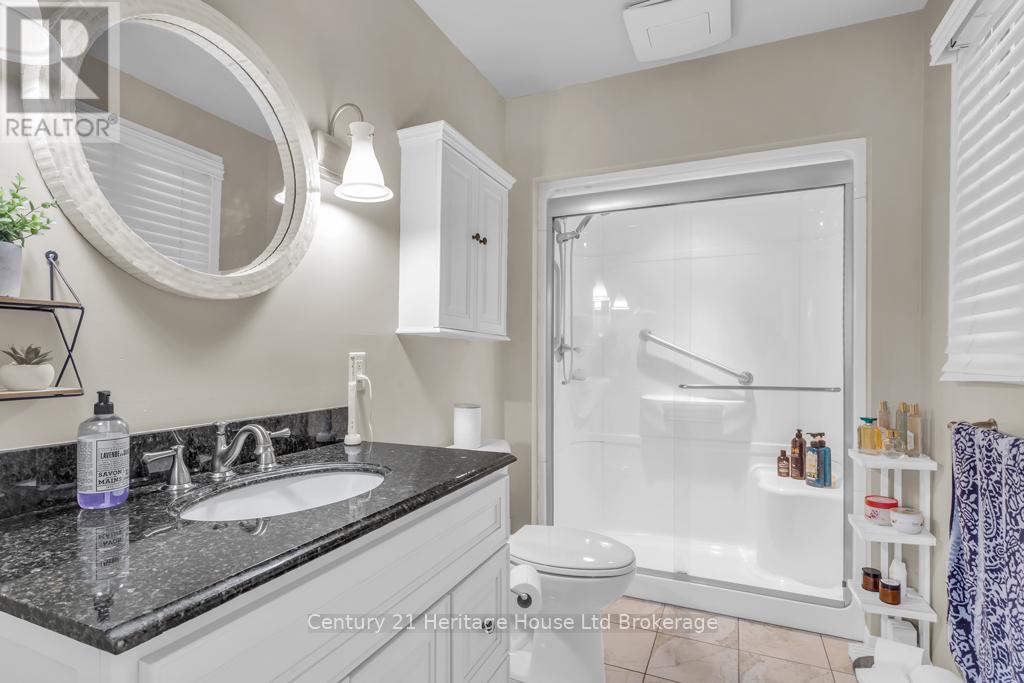 4 Demeyere Avenue, Tillsonburg, Ontario  N4G 4V5 - Photo 16 - X12440820