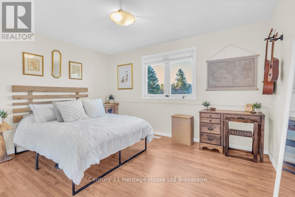 4 Demeyere Avenue, Tillsonburg, Ontario  N4G 4V5 - Photo 18 - X12440820