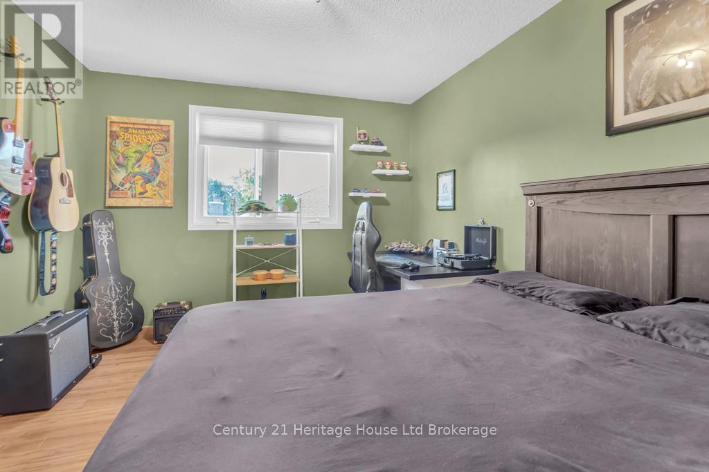 4 Demeyere Avenue, Tillsonburg, Ontario  N4G 4V5 - Photo 20 - X12440820