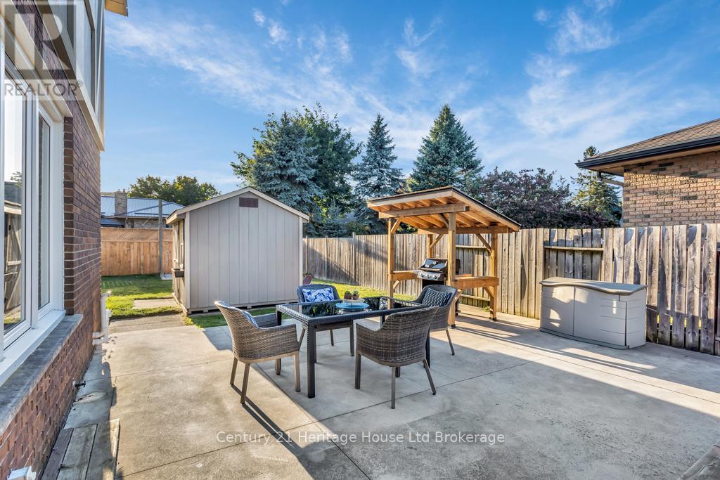 4 Demeyere Avenue, Tillsonburg, Ontario  N4G 4V5 - Photo 30 - X12440820
