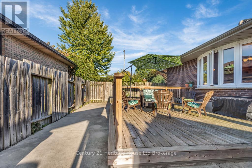 4 Demeyere Avenue, Tillsonburg, Ontario  N4G 4V5 - Photo 35 - X12440820