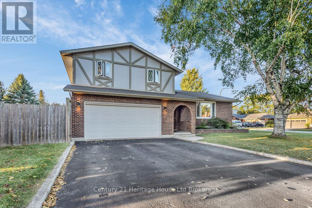 4 Demeyere Avenue, Tillsonburg, Ontario  N4G 4V5 - Photo 38 - X12440820