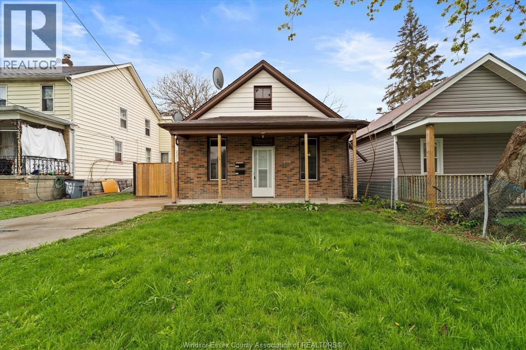 MLS# 25025150: 773 Assumption, Windsor, Canada