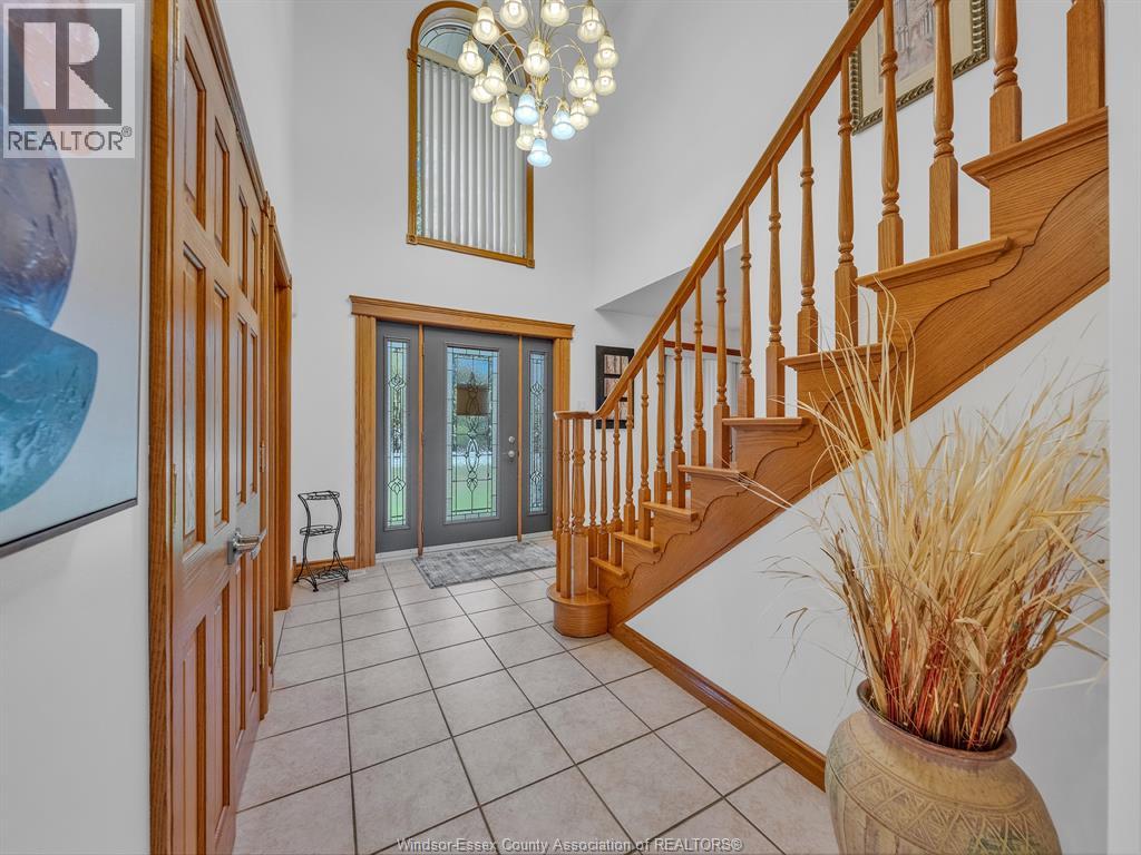 633 Old Tecumseh Road East, Lakeshore, Ontario  N0R 1A0 - Photo 6 - 25025143