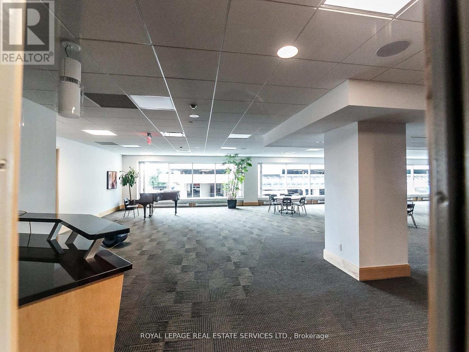 407 - 10 Queens Quay W, Toronto, Ontario  M5J 2R9 - Photo 37 - C12432291