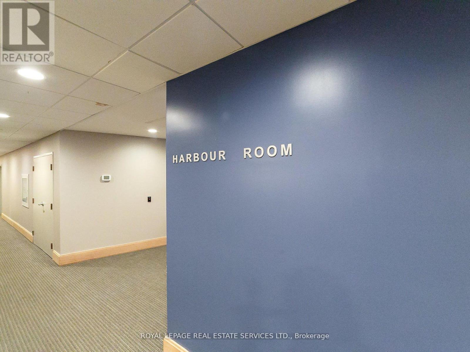 407 - 10 Queens Quay W, Toronto, Ontario  M5J 2R9 - Photo 38 - C12432291
