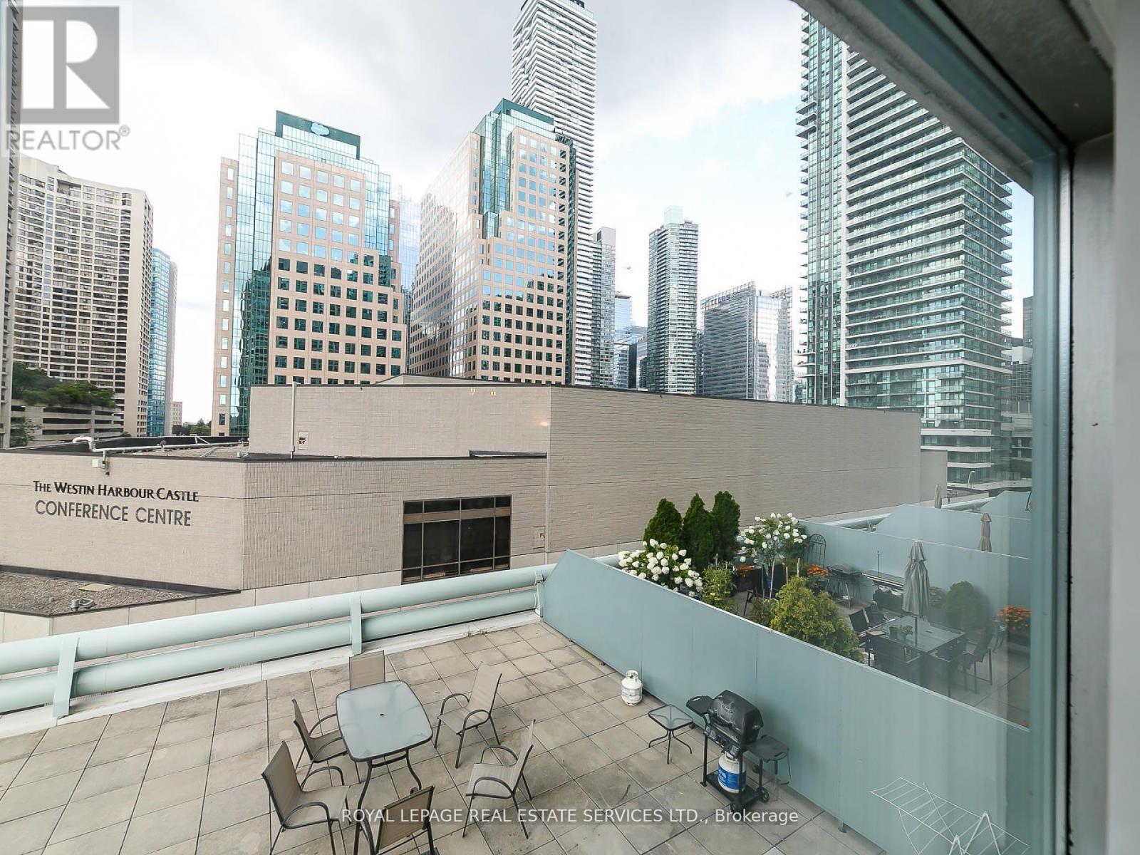 407 - 10 Queens Quay W, Toronto, Ontario  M5J 2R9 - Photo 28 - C12432291