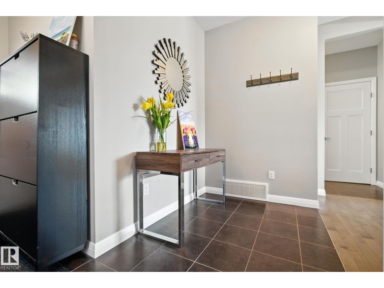 3875 Agar Green Sw, Edmonton, Alberta  T6W 2G3 - Photo 8 - E4453157