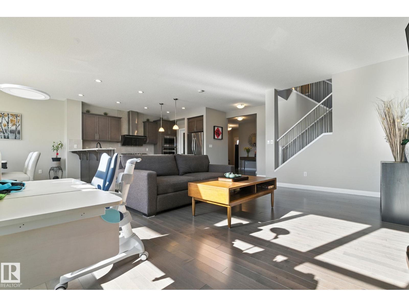 3875 Agar Green Sw, Edmonton, Alberta  T6W 2G3 - Photo 12 - E4453157