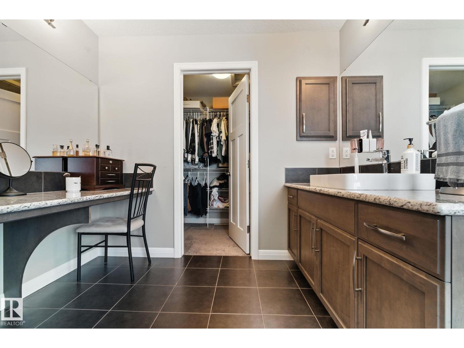 3875 Agar Green Sw, Edmonton, Alberta  T6W 2G3 - Photo 33 - E4453157