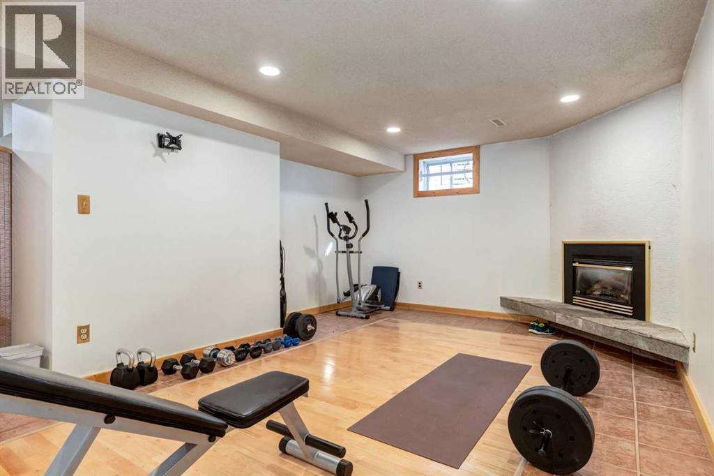 7103 Hunterwood Road Nw, Calgary, Alberta  T2K 4J5 - Photo 27 - A2250804