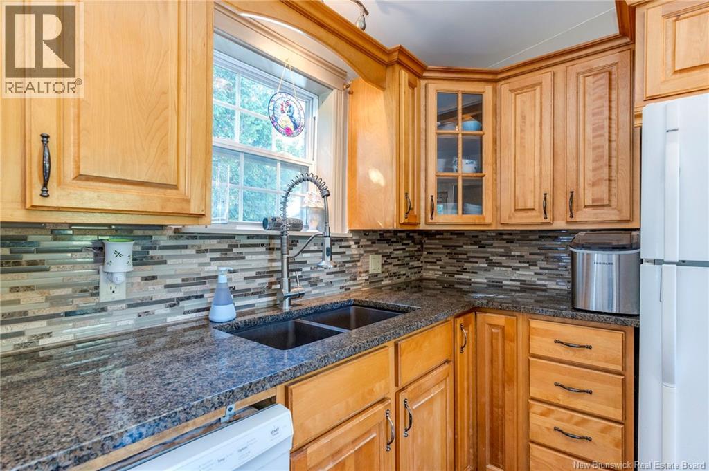 18 Fifth Street, Quispamsis, New Brunswick  E2G 1W3 - Photo 5 - NB127747