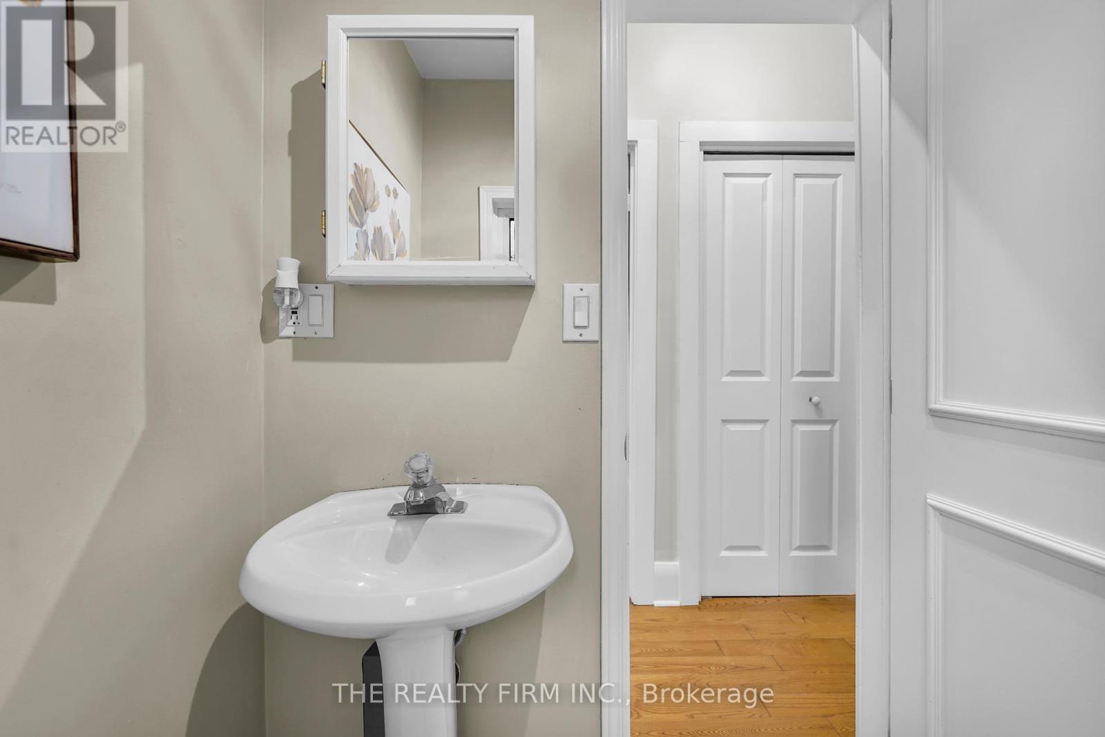 230 Edinburgh Street, London North, Ontario  N6H 1M3 - Photo 22 - X12433746