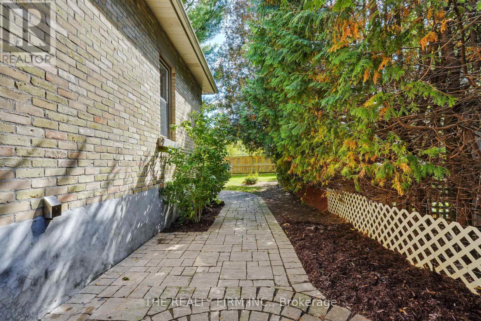 230 Edinburgh Street, London North, Ontario  N6H 1M3 - Photo 30 - X12433746