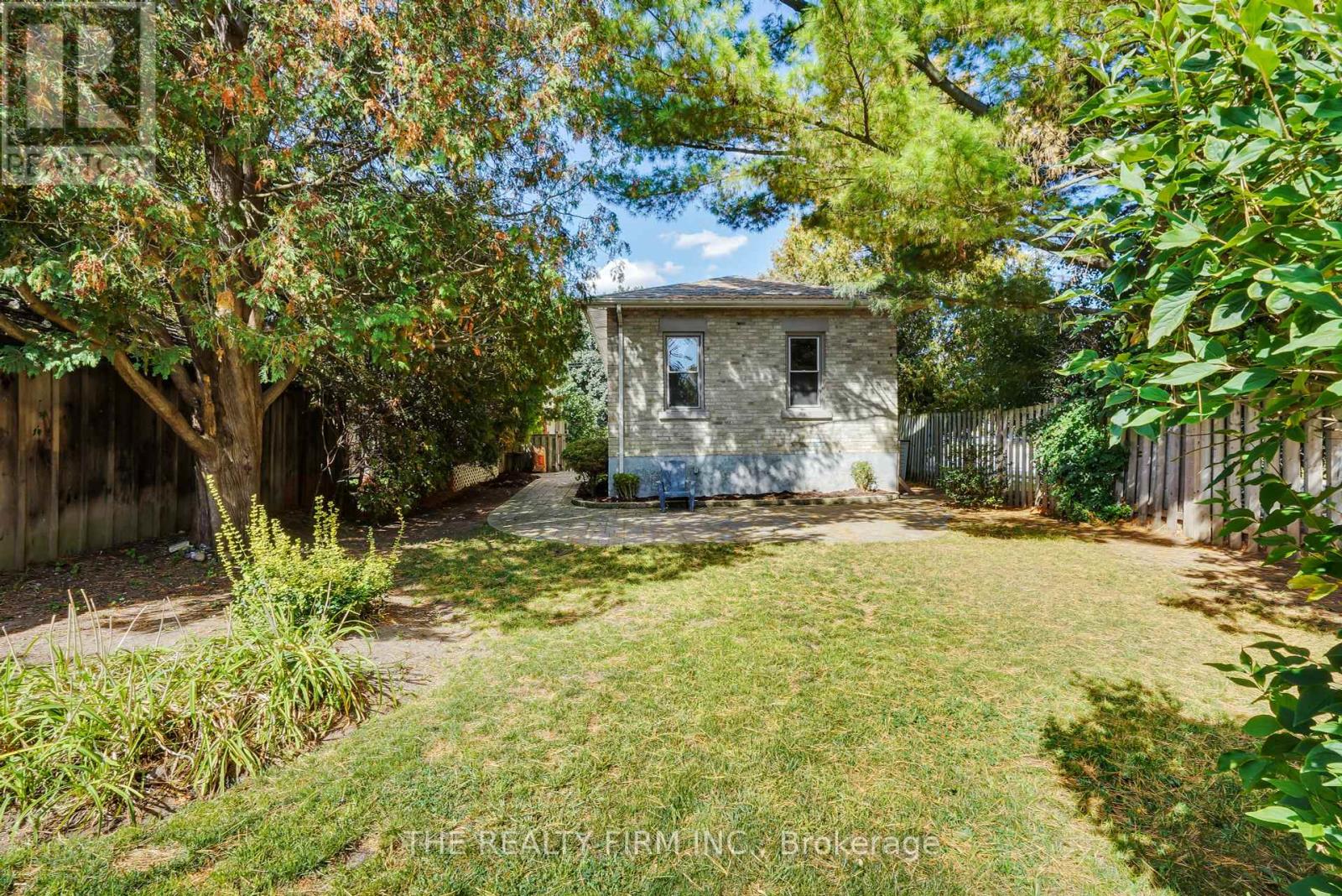 230 Edinburgh Street, London North, Ontario  N6H 1M3 - Photo 35 - X12433746