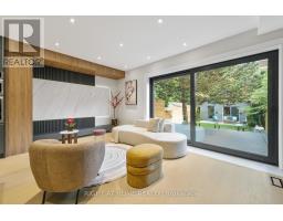 35 WOBURN AVENUE, Toronto, Ontario