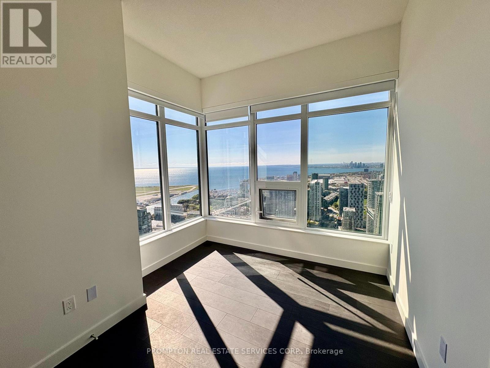 6107 - 3 Concord Cityplace Way, Toronto, Ontario  M5V 0X4 - Photo 5 - C12440809