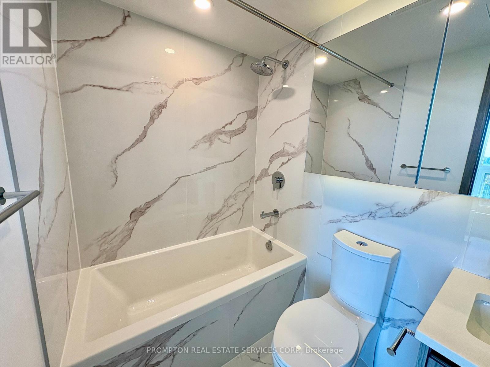 6107 - 3 Concord Cityplace Way, Toronto, Ontario  M5V 0X4 - Photo 7 - C12440809
