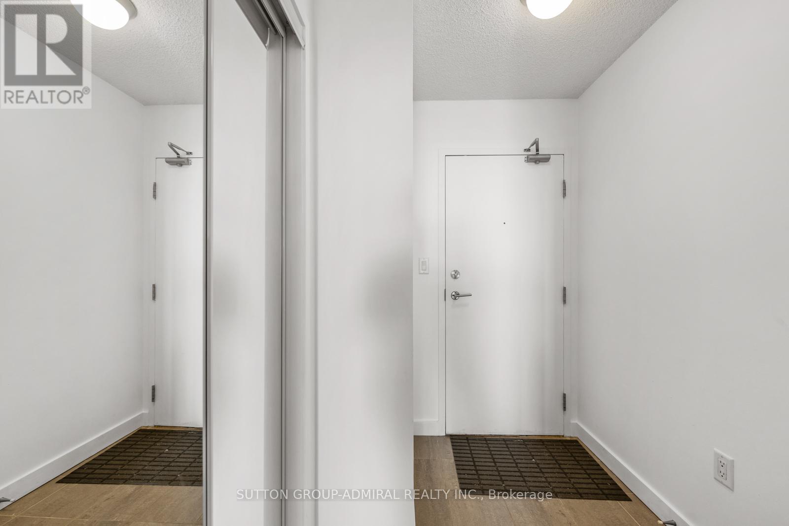 3711 - 11 Brunel Court, Toronto (Waterfront Communities), Ontario  M5V 3Y3 - Photo 5 - C12440851