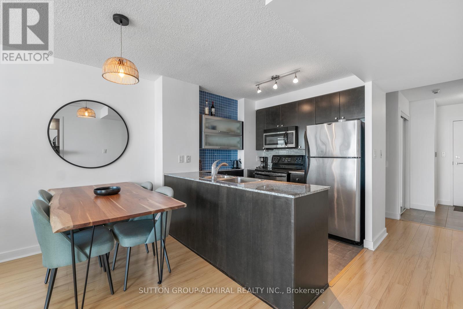 3711 - 11 Brunel Court, Toronto (Waterfront Communities), Ontario  M5V 3Y3 - Photo 8 - C12440851