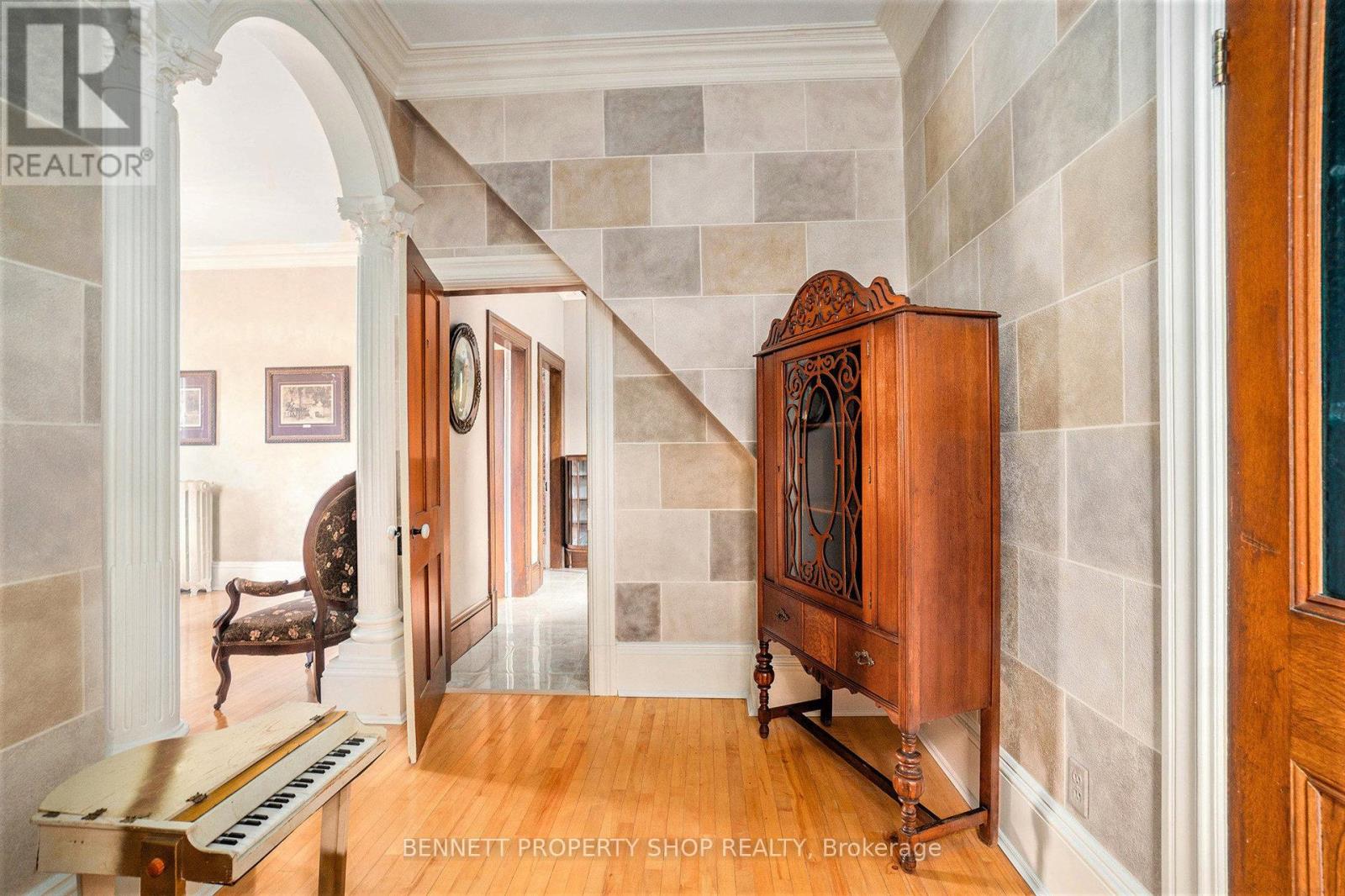 118 High Street, Carleton Place, Ontario  K7C 1W4 - Photo 8 - X12297904