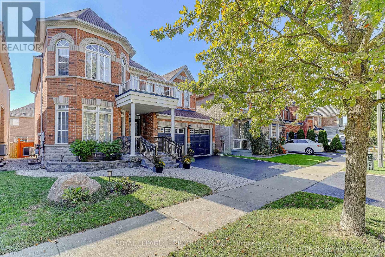 15 Starry Crescent, Toronto, Ontario  M1X 2B6 - Photo 2 - E12440800