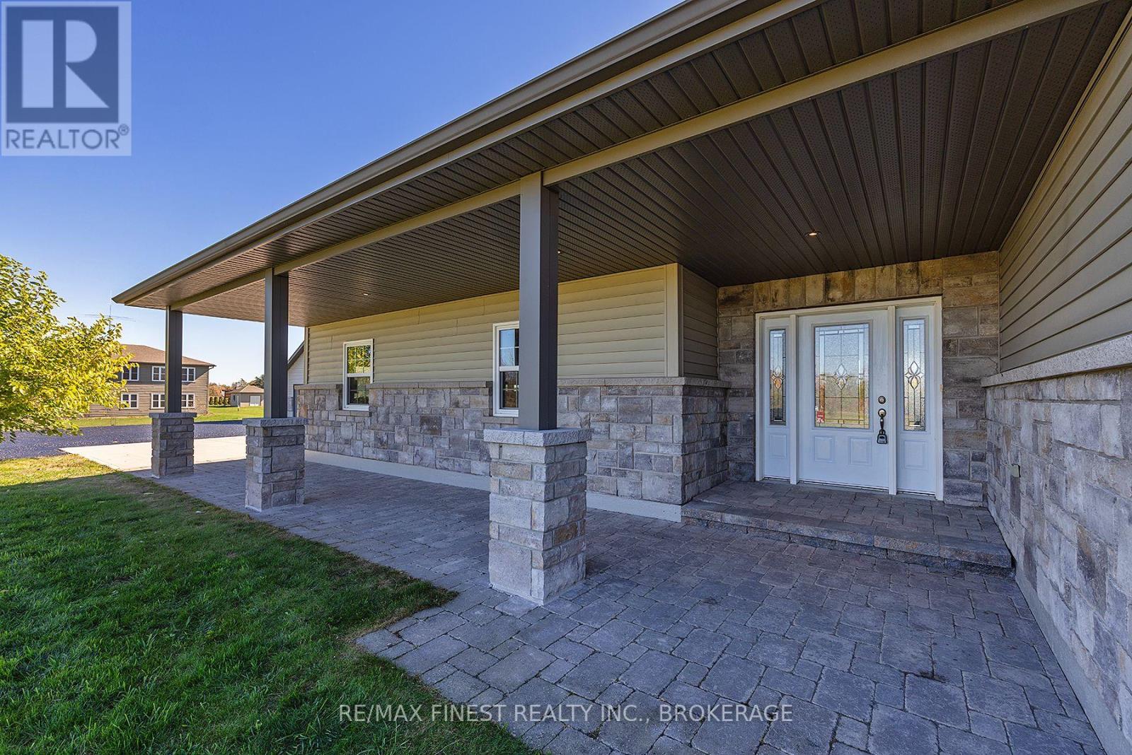 3775 Greenfield Road, Frontenac, Ontario  K0H 1X0 - Photo 3 - X12440867