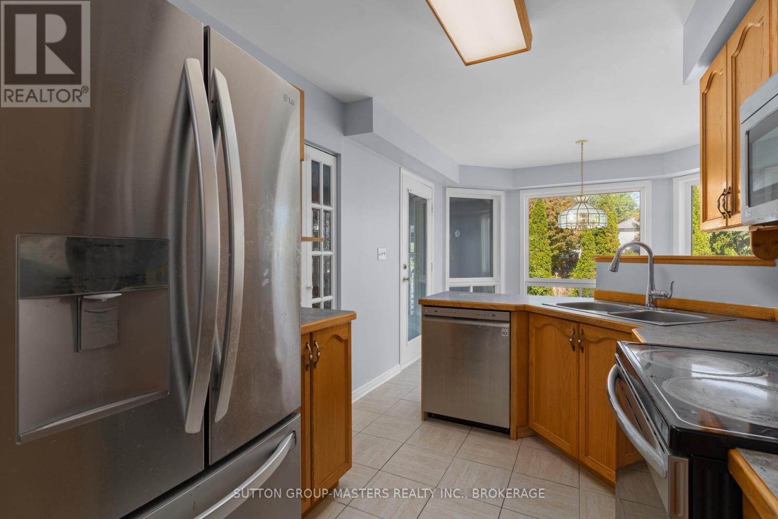 514 Barnsley Crescent, Kingston (City Southwest), Ontario  K7M 8X2 - Photo 10 - X12440890