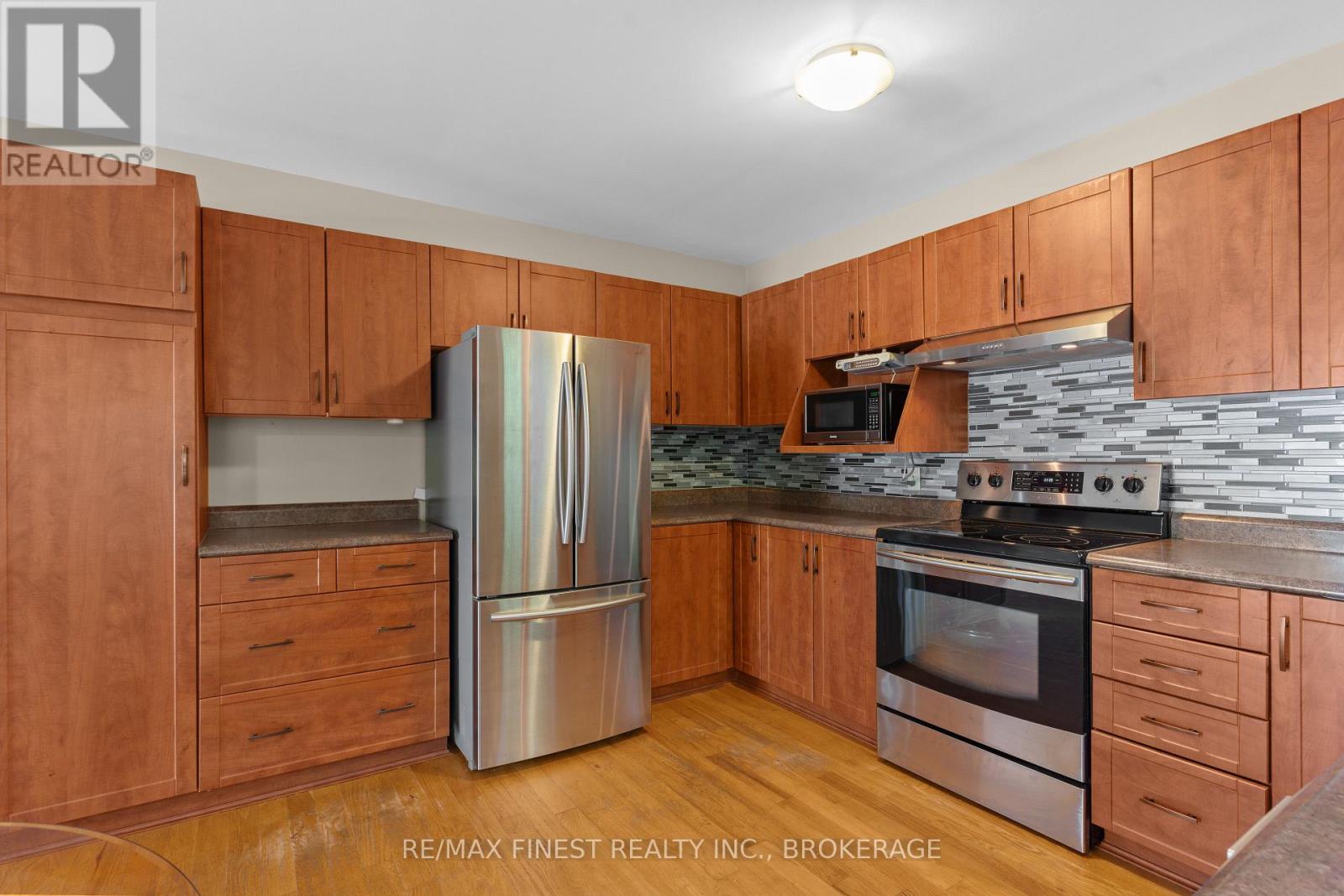 195 Greenlees Drive, Kingston, Ontario  K7K 6P6 - Photo 11 - X12440920