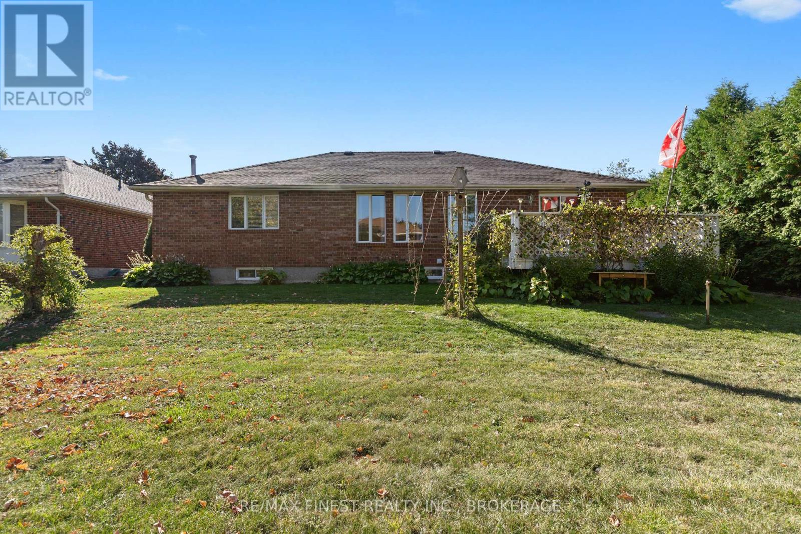 195 Greenlees Drive, Kingston, Ontario  K7K 6P6 - Photo 35 - X12440920