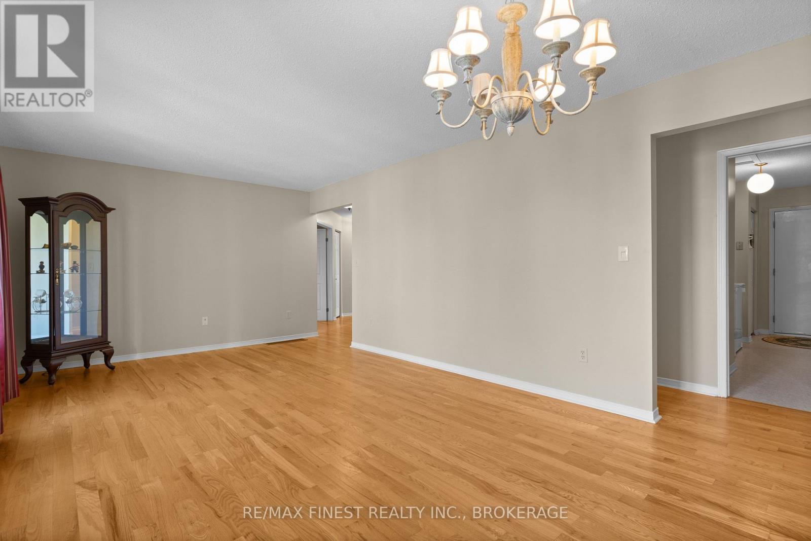 195 Greenlees Drive, Kingston, Ontario  K7K 6P6 - Photo 8 - X12440920