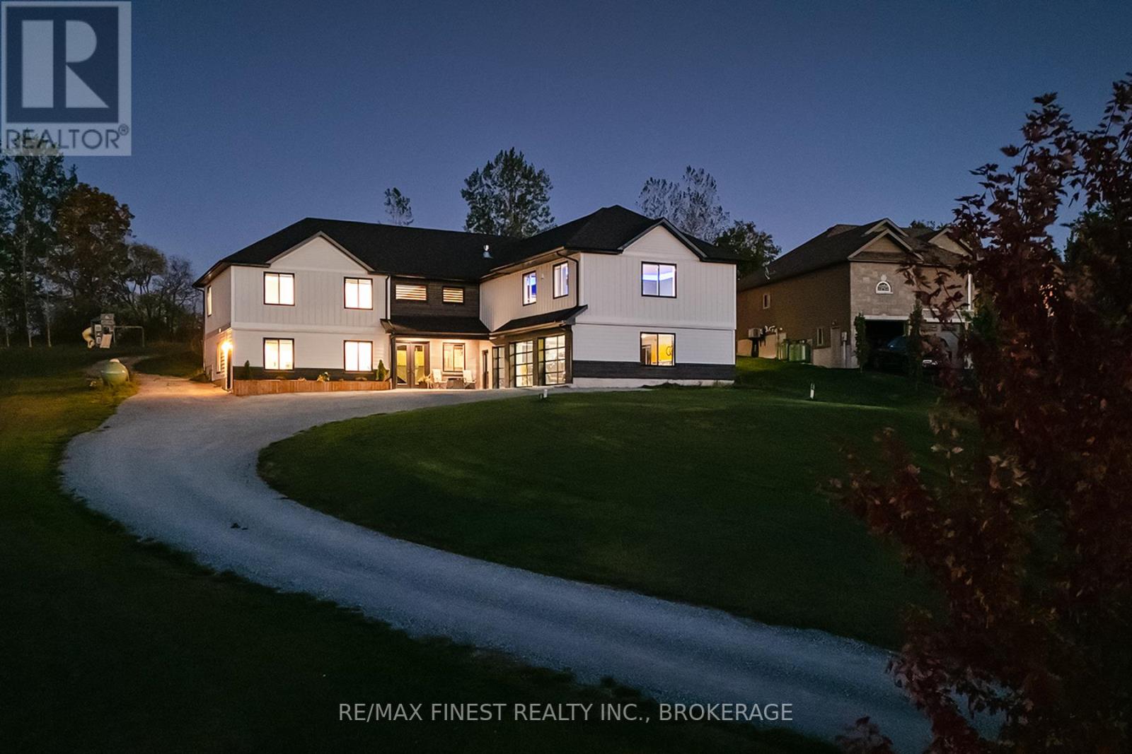 181 Morgan Drive, Frontenac, Ontario  K0H 2T0 - Photo 1 - X12440924