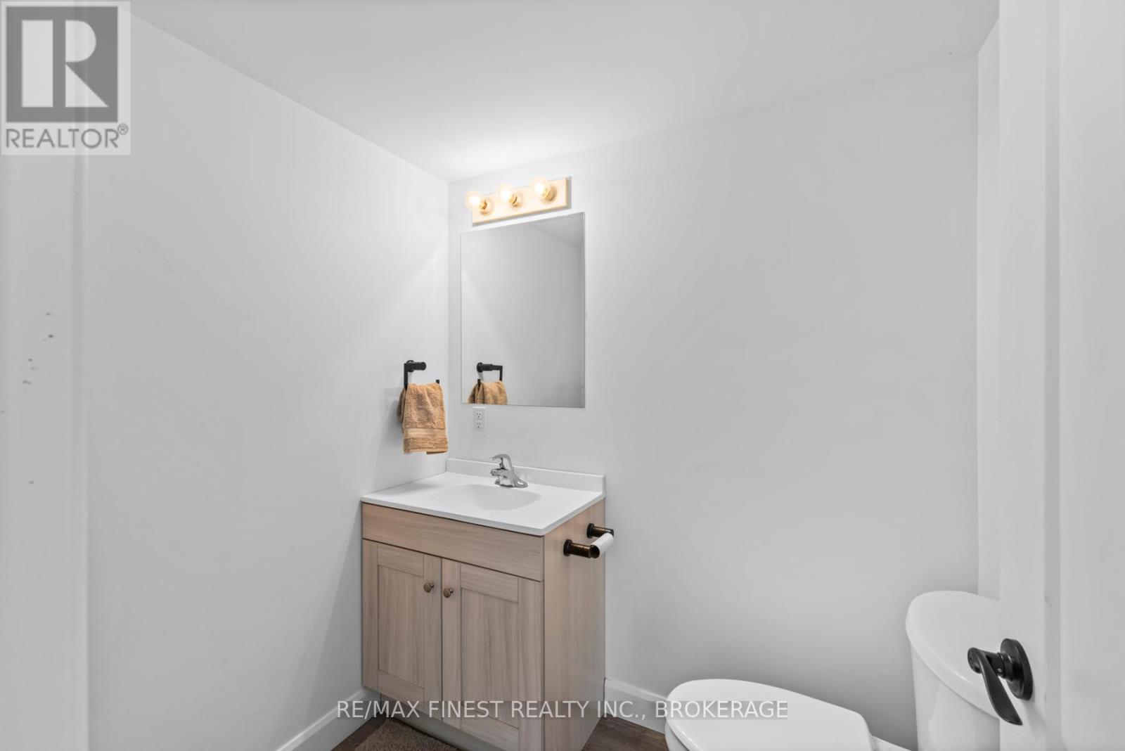 181 Morgan Drive, Frontenac, Ontario  K0H 2T0 - Photo 23 - X12440924