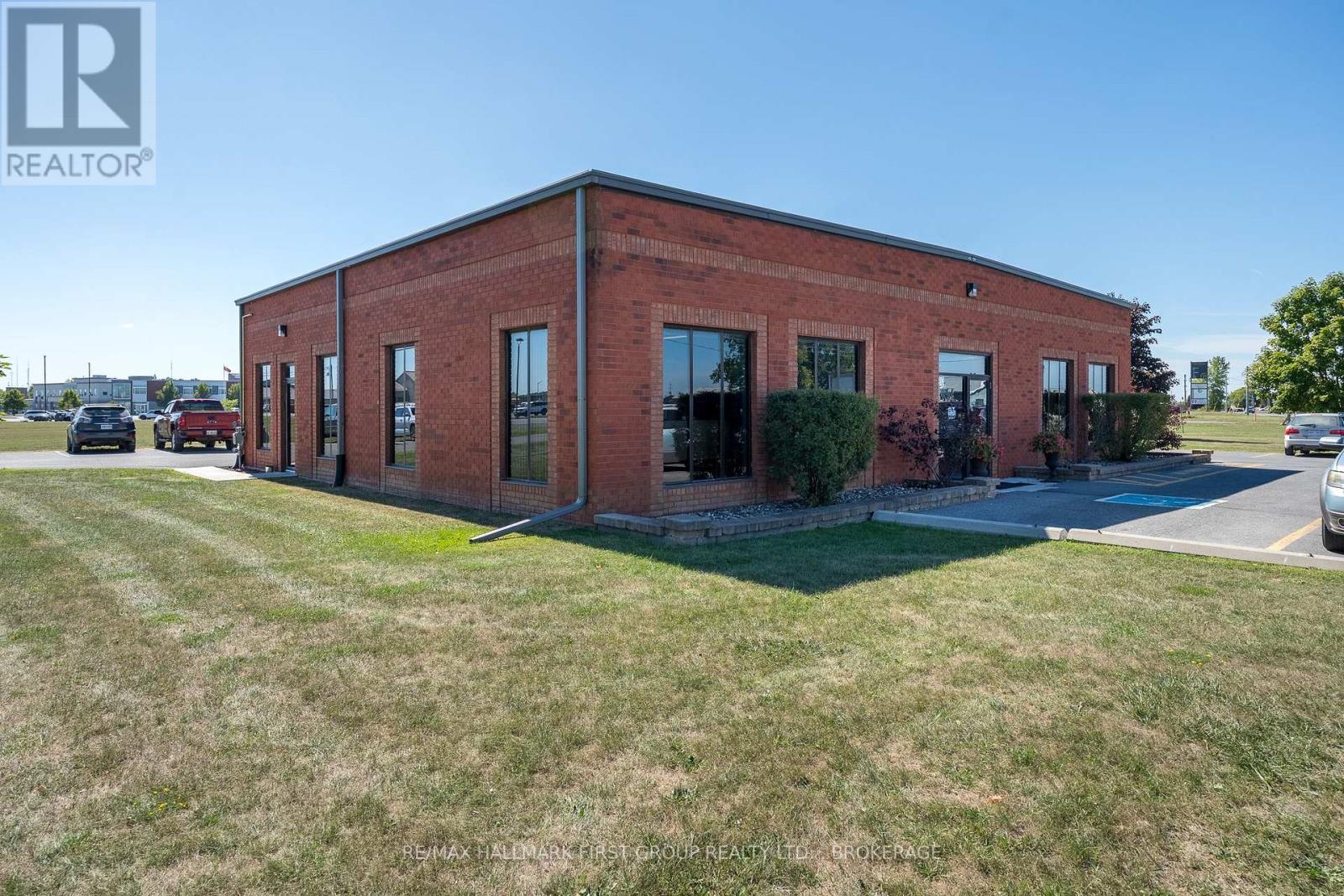 90 Industrial Boulevard, Greater Napanee, Ontario  K7R 4B7 - Photo 3 - X12440985