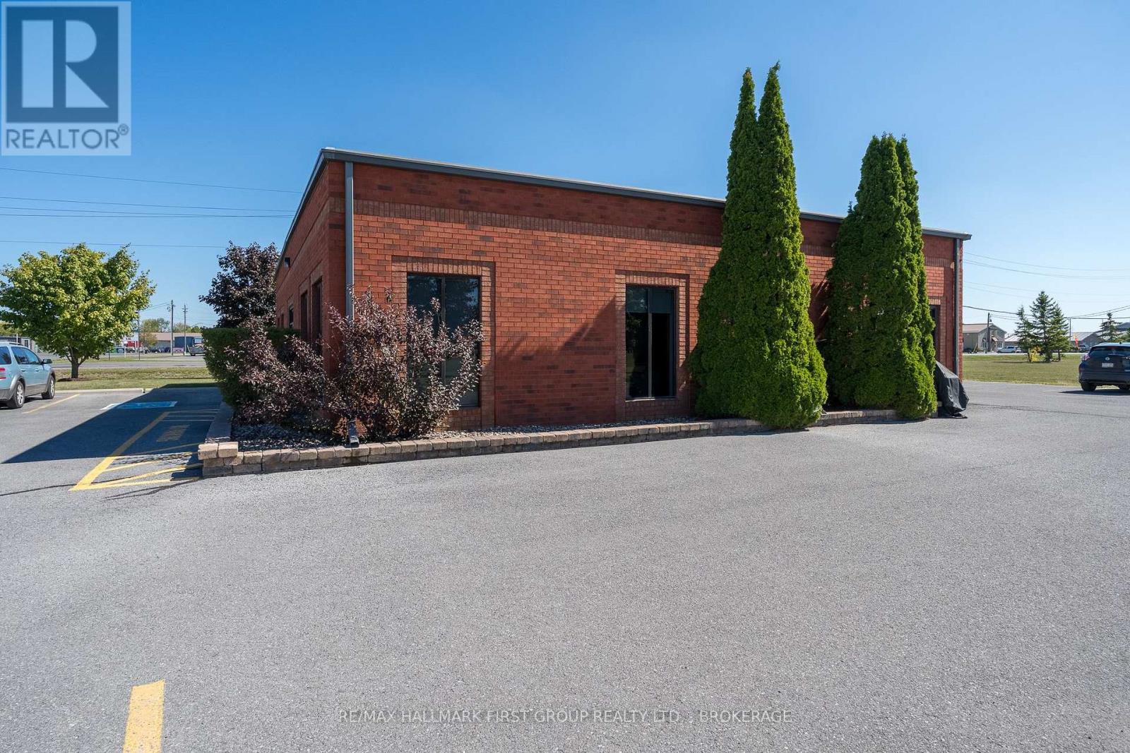 90 Industrial Boulevard, Greater Napanee, Ontario  K7R 4B7 - Photo 6 - X12440985