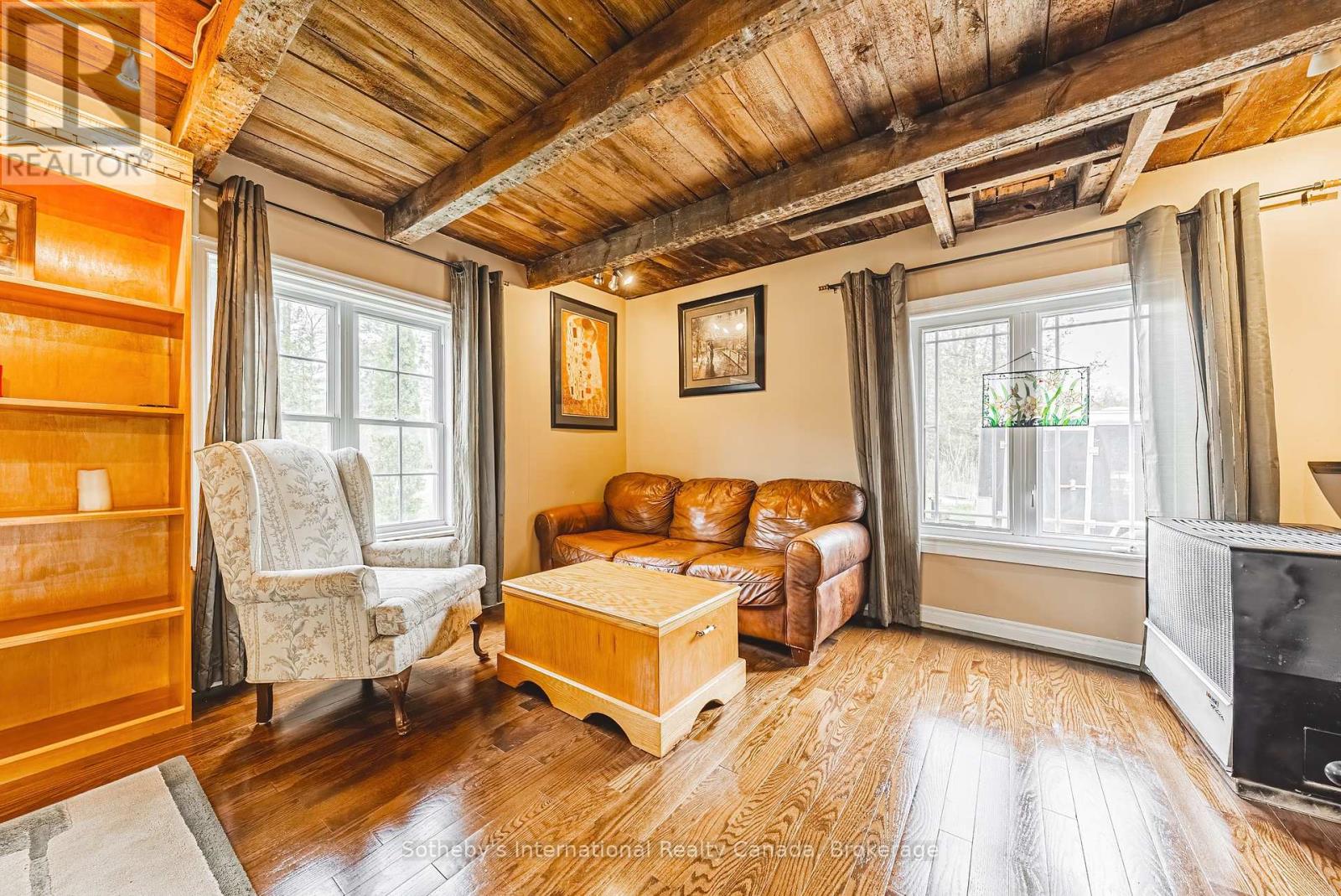 1680 Old Brock Street, Norfolk, Ontario  N0E 1W0 - Photo 14 - X12440998