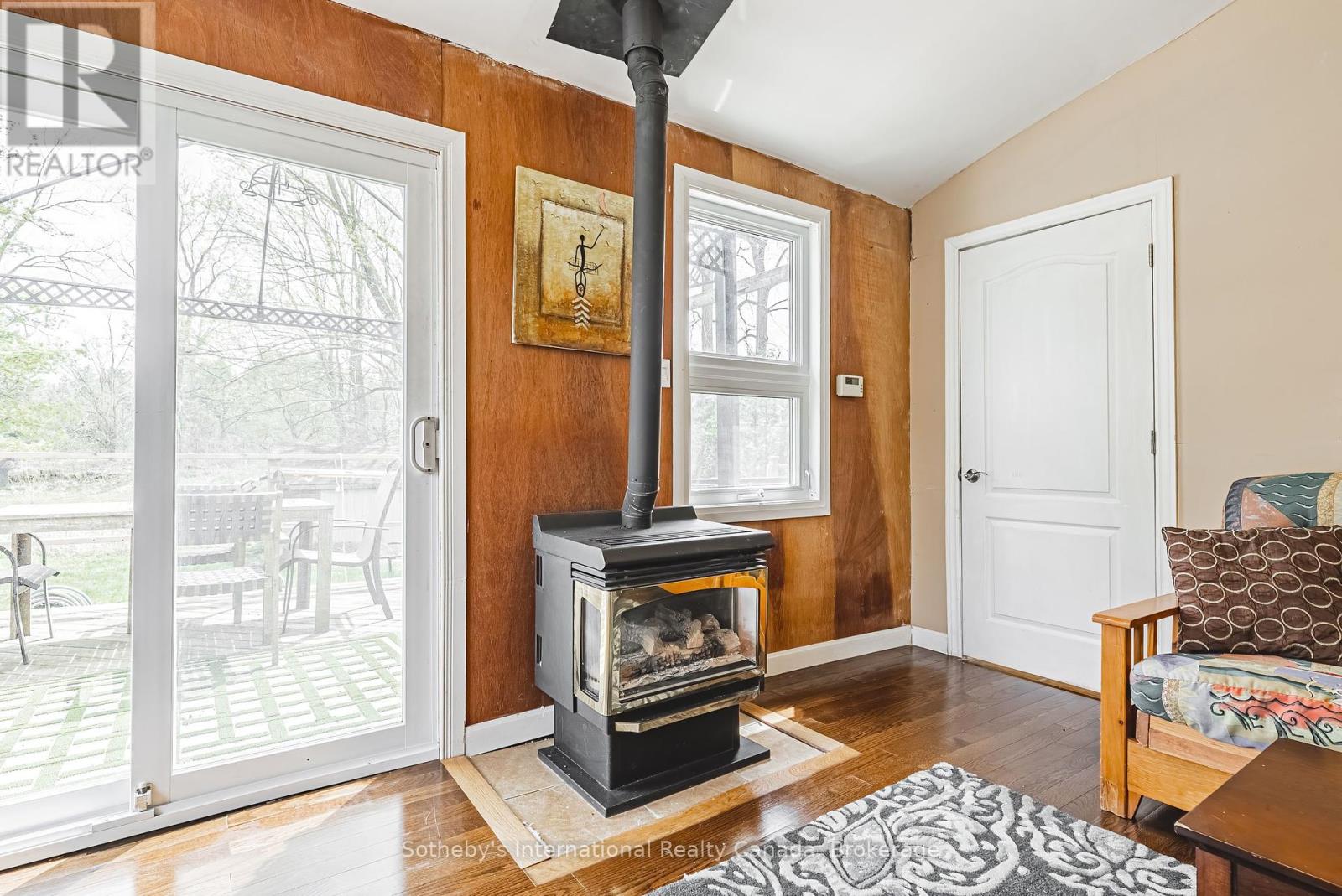 1680 Old Brock Street, Norfolk, Ontario  N0E 1W0 - Photo 19 - X12440998