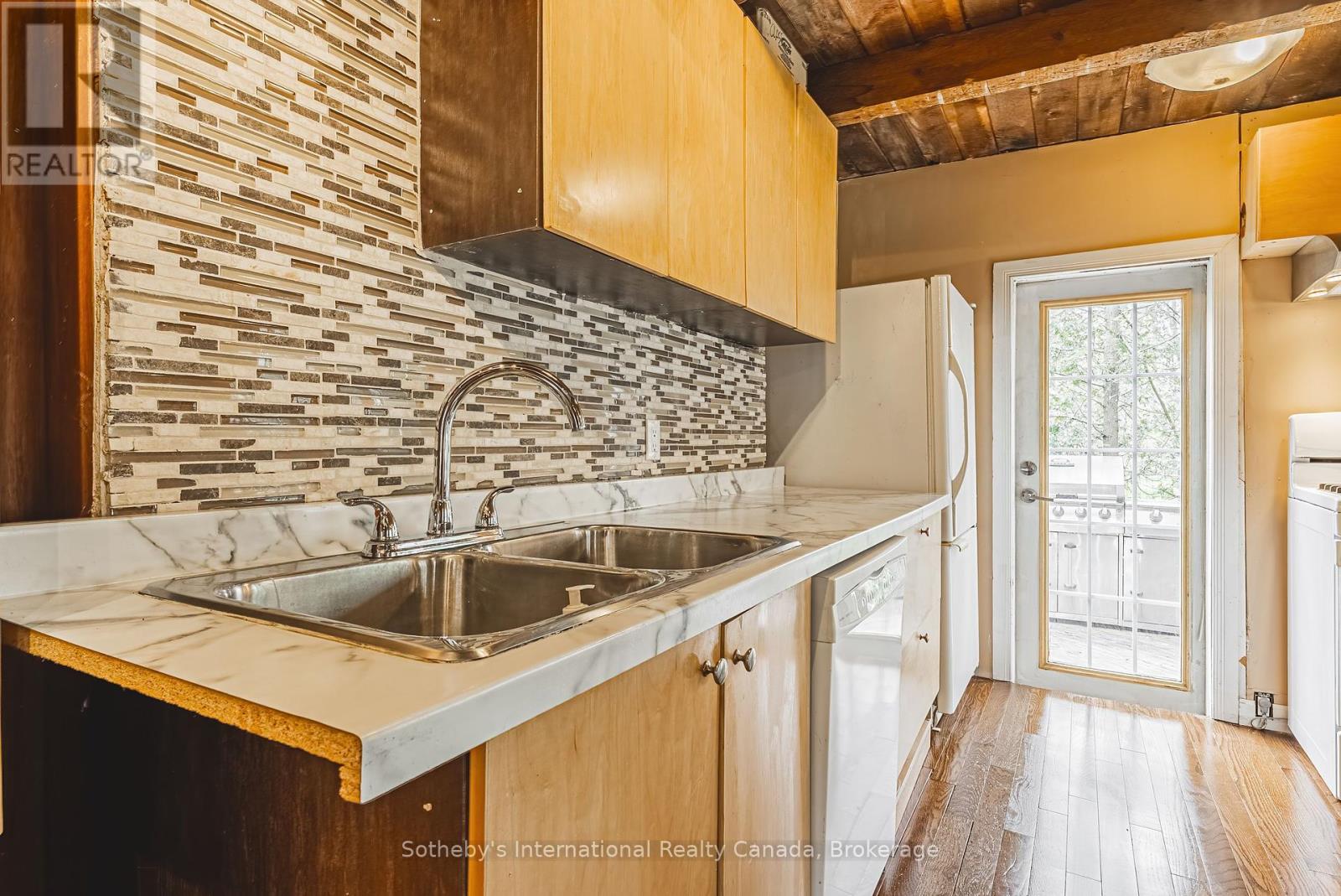 1680 Old Brock Street, Norfolk, Ontario  N0E 1W0 - Photo 8 - X12440998