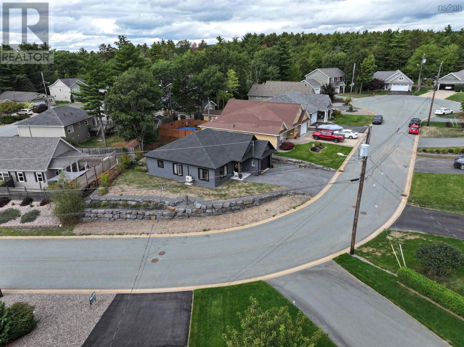 15 Dr Ernst Court, Bridgewater, Nova Scotia  B4V 9A3 - Photo 25 - 202523922