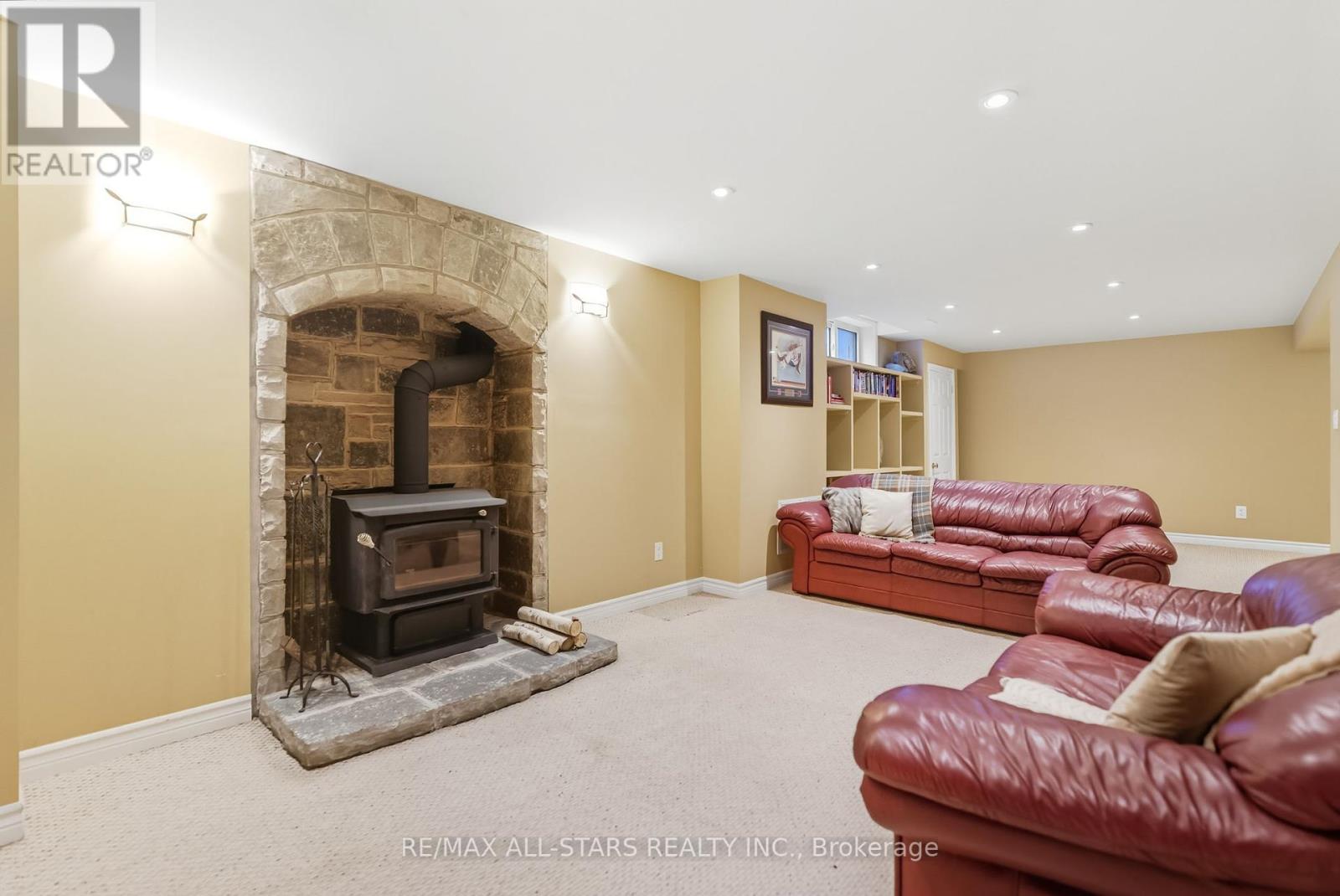 23 Bolton Drive, Uxbridge, Ontario  L9P 1A3 - Photo 32 - N12440808