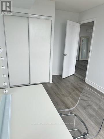514 - 310 Red Maple Road W, Richmond Hill, Ontario  L4C 0T7 - Photo 11 - N12440859