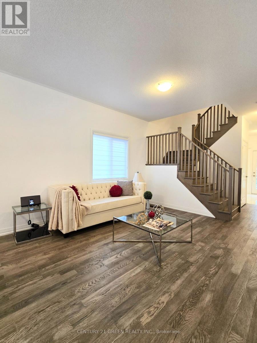 49 Koda Street, Barrie (Holly), Ontario  L9J 0H7 - Photo 3 - S12438738