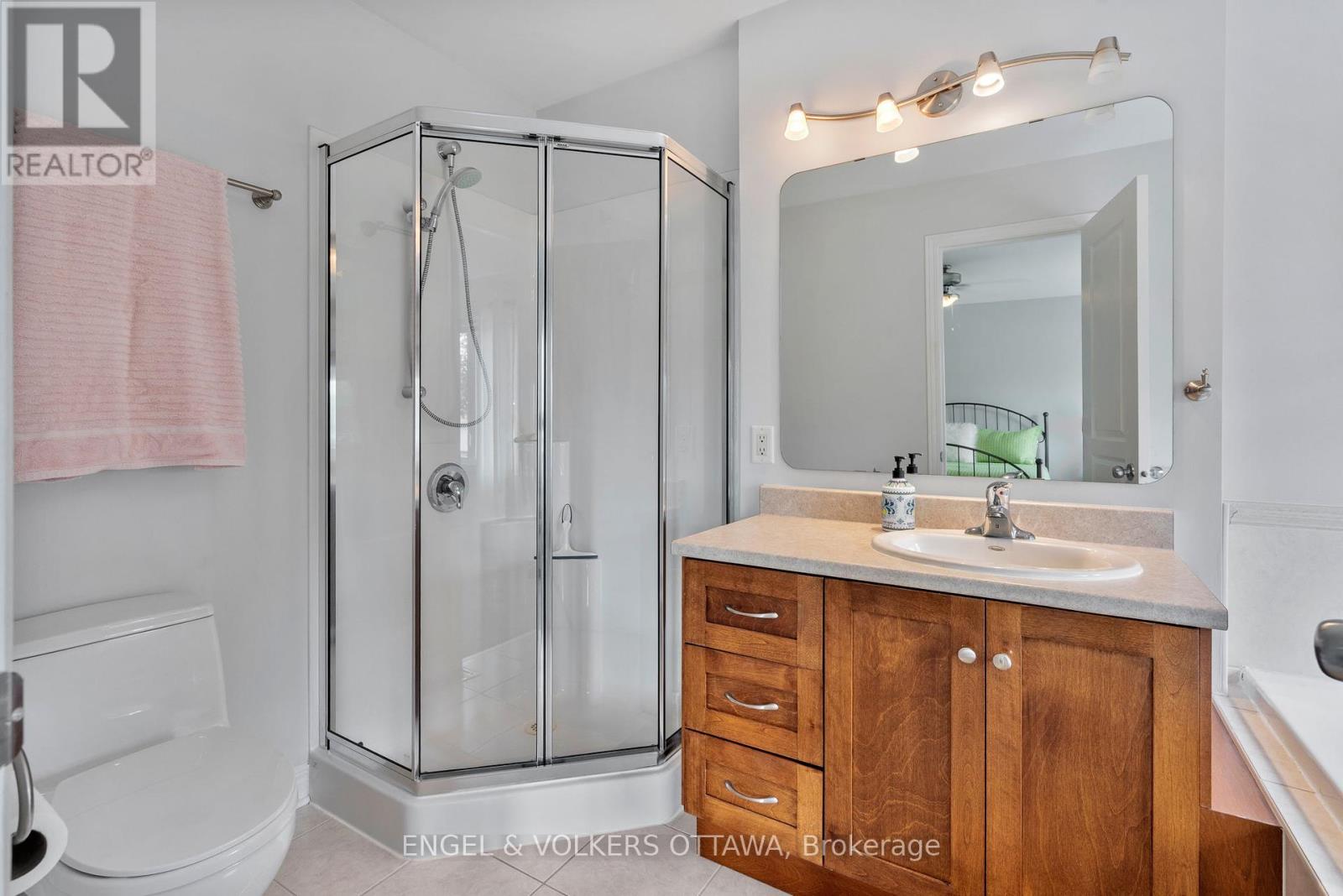 110 Encore Private, Ottawa, Ontario  K2E 0A2 - Photo 27 - X12440899