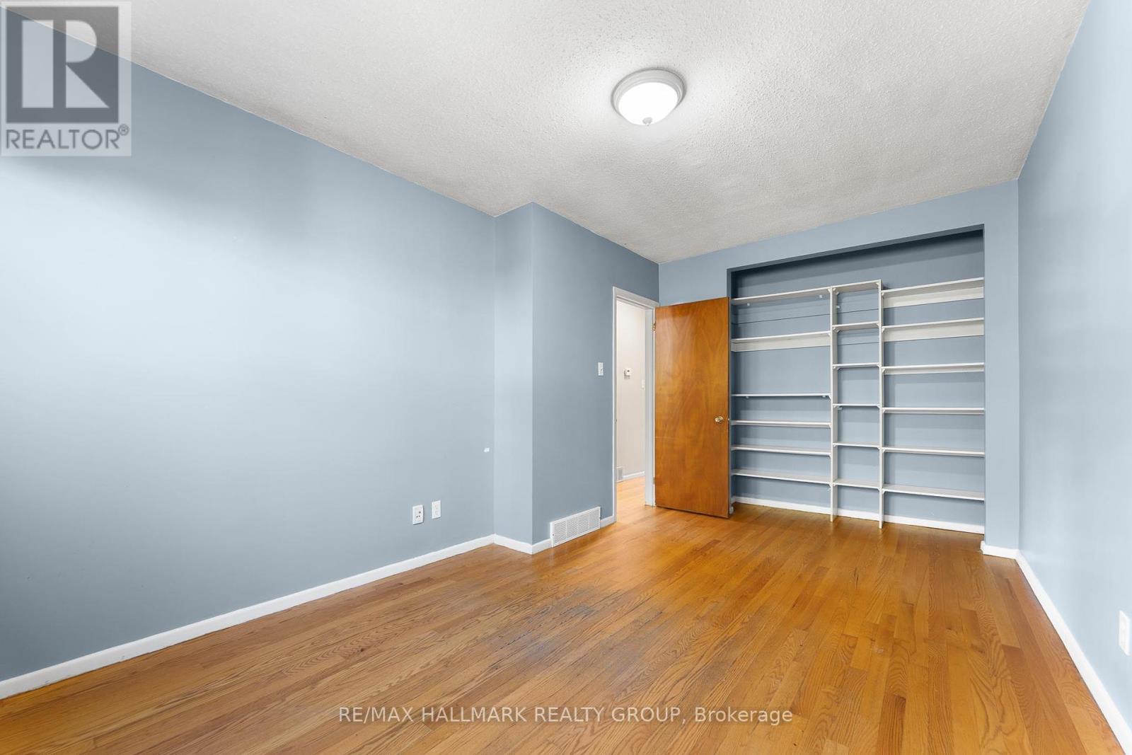 2437 Tupper Avenue, Ottawa, Ontario  K1G 1G6 - Photo 13 - X12440934