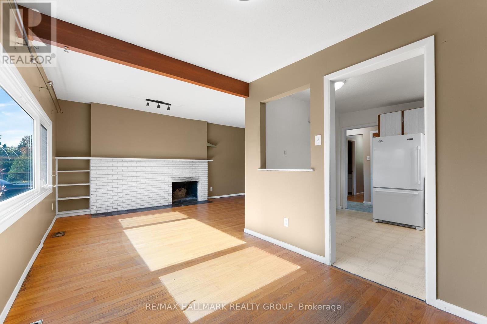 2437 Tupper Avenue, Ottawa, Ontario  K1G 1G6 - Photo 8 - X12440934