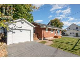 8 GIBSON LANE, South Dundas, Ontario